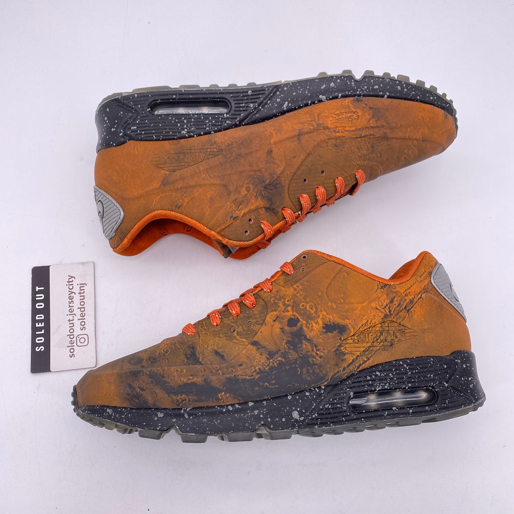 Nike Air Max 90 "Mars Landing" 2018 Used Size 10