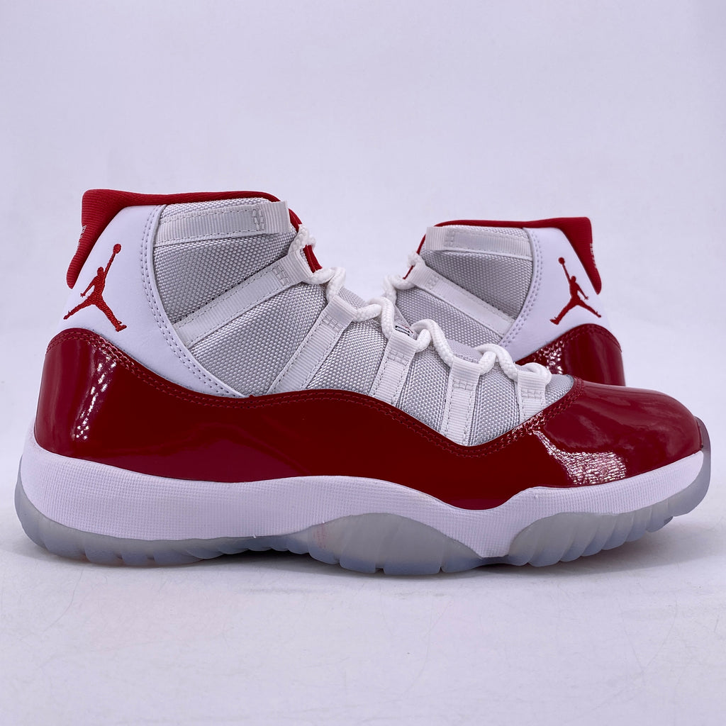 Air Jordan 11 Retro "Cherry" 2022 New Size 9.5