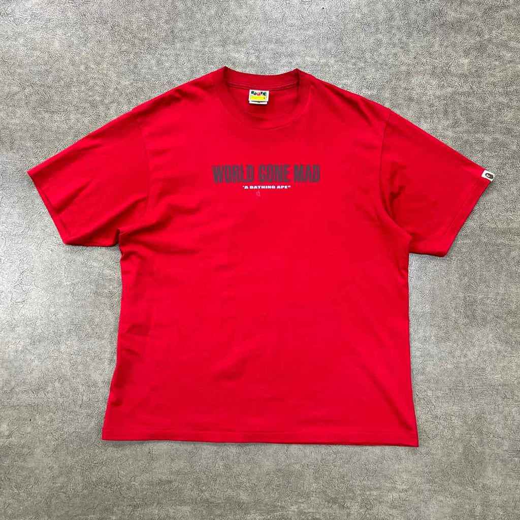 Bape T-Shirt "SLOGAN" Red Used Size L
