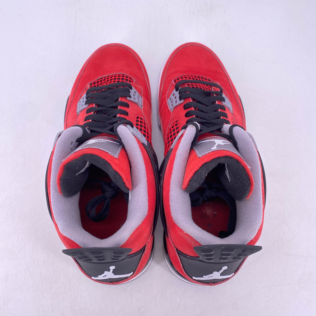Air Jordan 4 Retro "Toro Bravo" 2026 Used Size 11.5