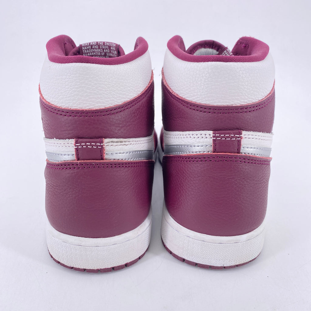 Air Jordan 1 Retro High OG "Bordeaux" 2021 Used Size 11
