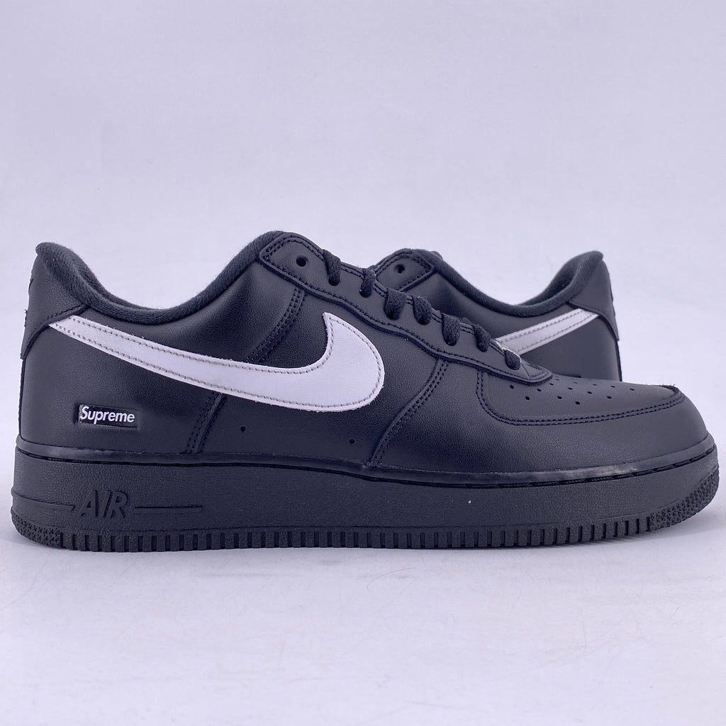 Nike Air Force 1 Low "Supreme Black White" 2025 Used Size 10.5