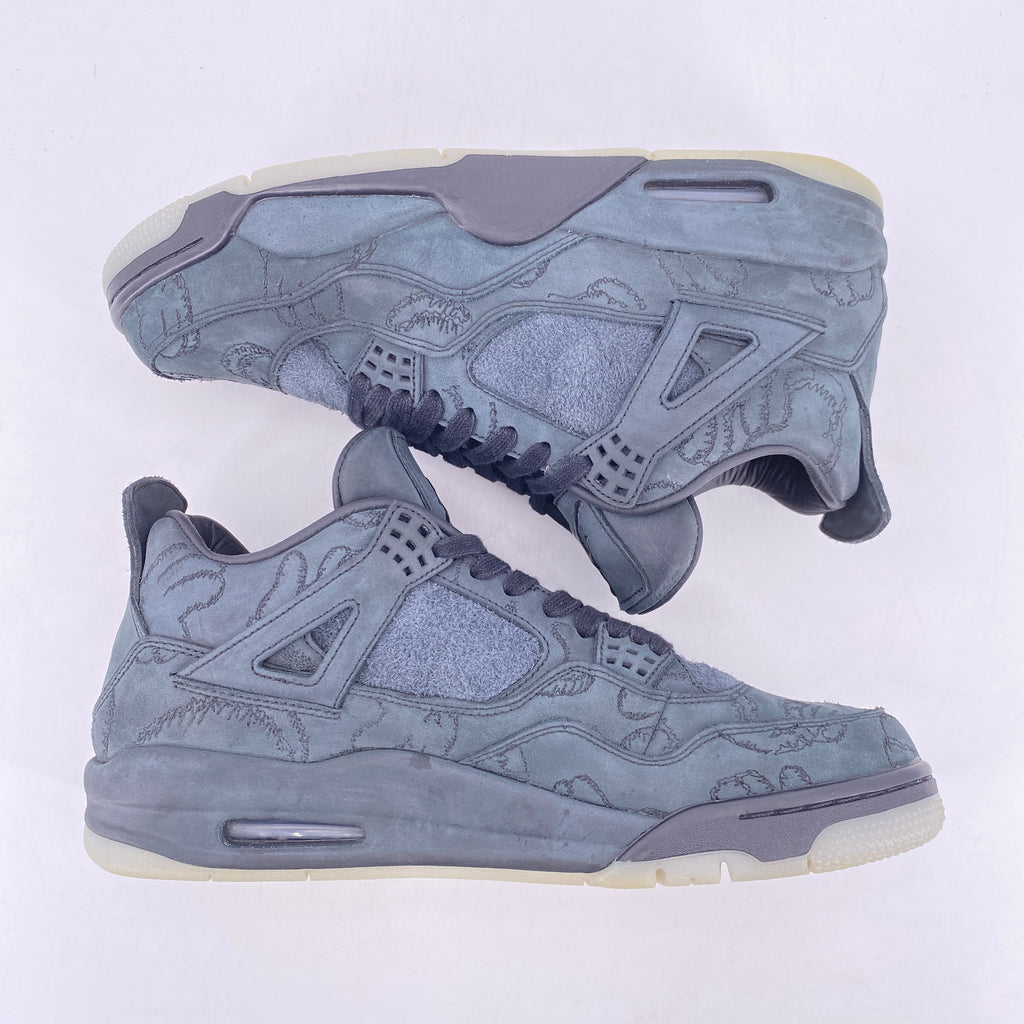 Air Jordan 4 Retro NRG "Kaws Black" 2017 Used Size 11.5