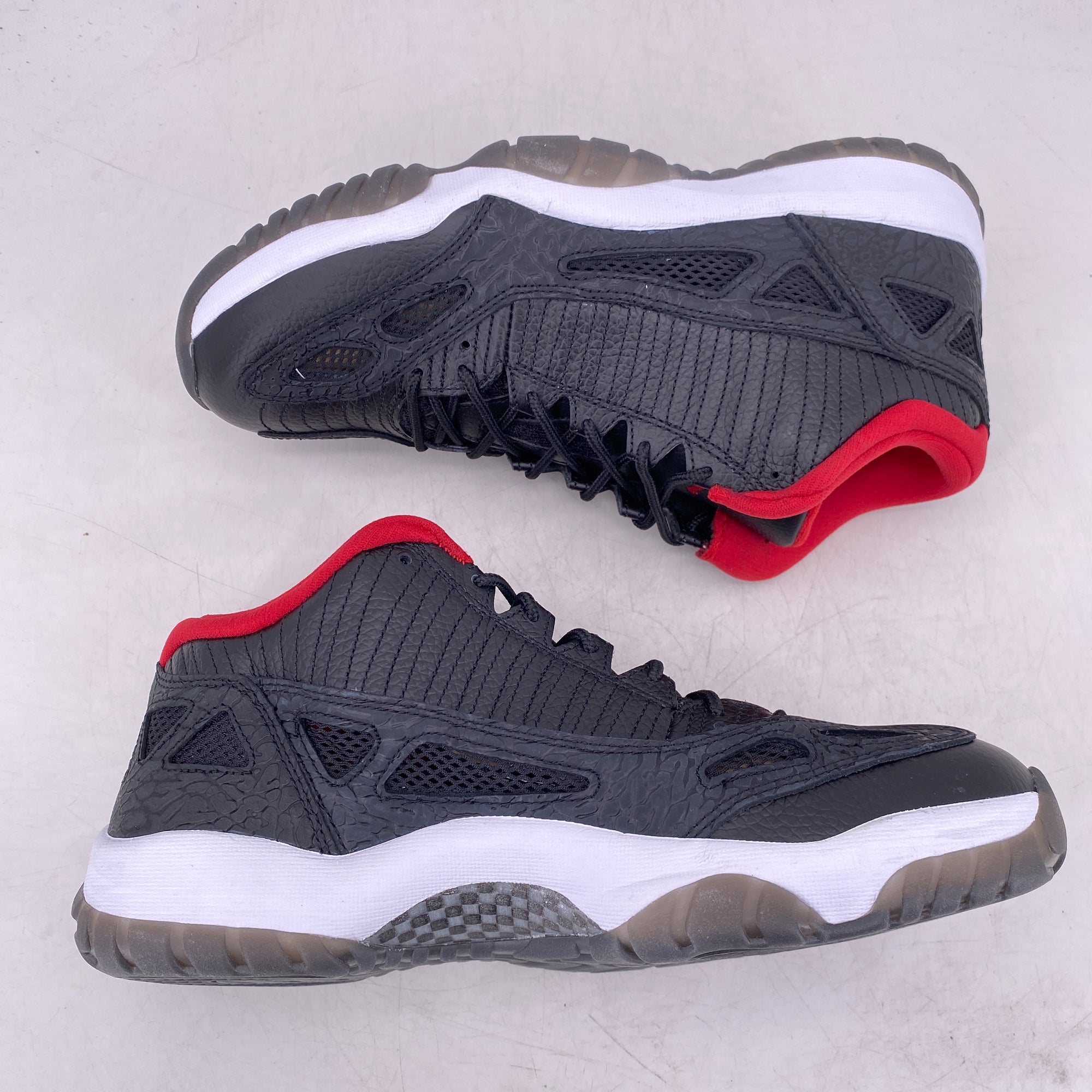 Air Jordan 11 Retro Low &quot;Black Varsity Red&quot; 2011 New Size 10.5
