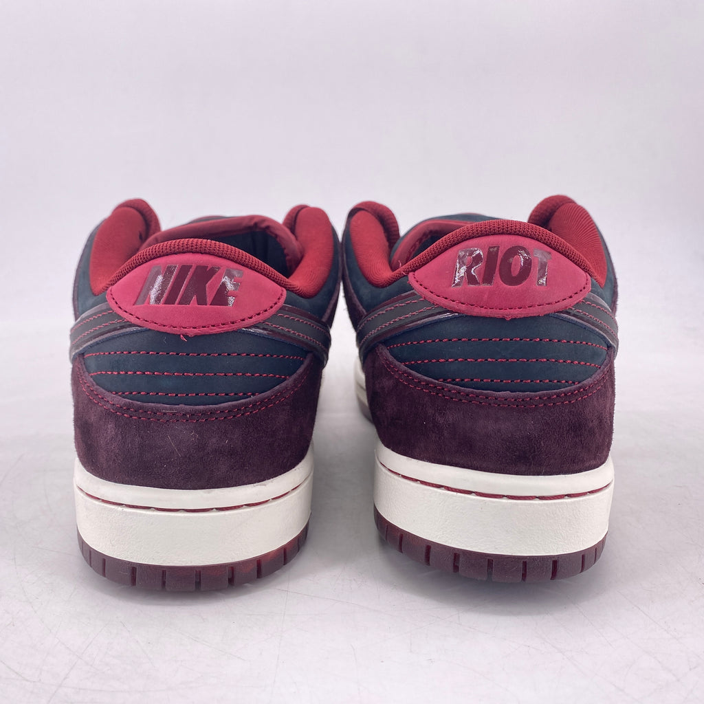Nike SB Dunk Low "Riot Skateshop" 2025 New Size 9.5