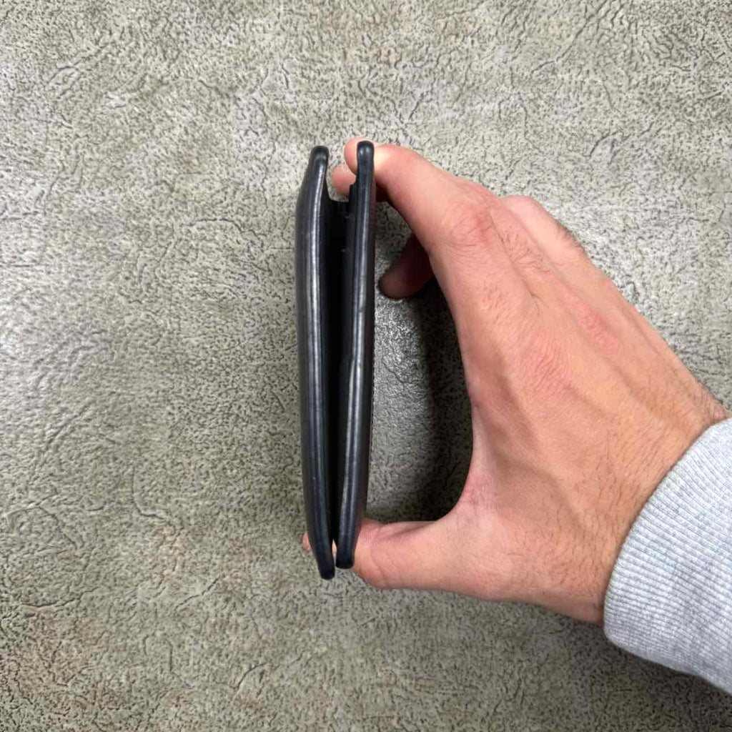 Louis Vuitton Card Holder Used Black Wallets