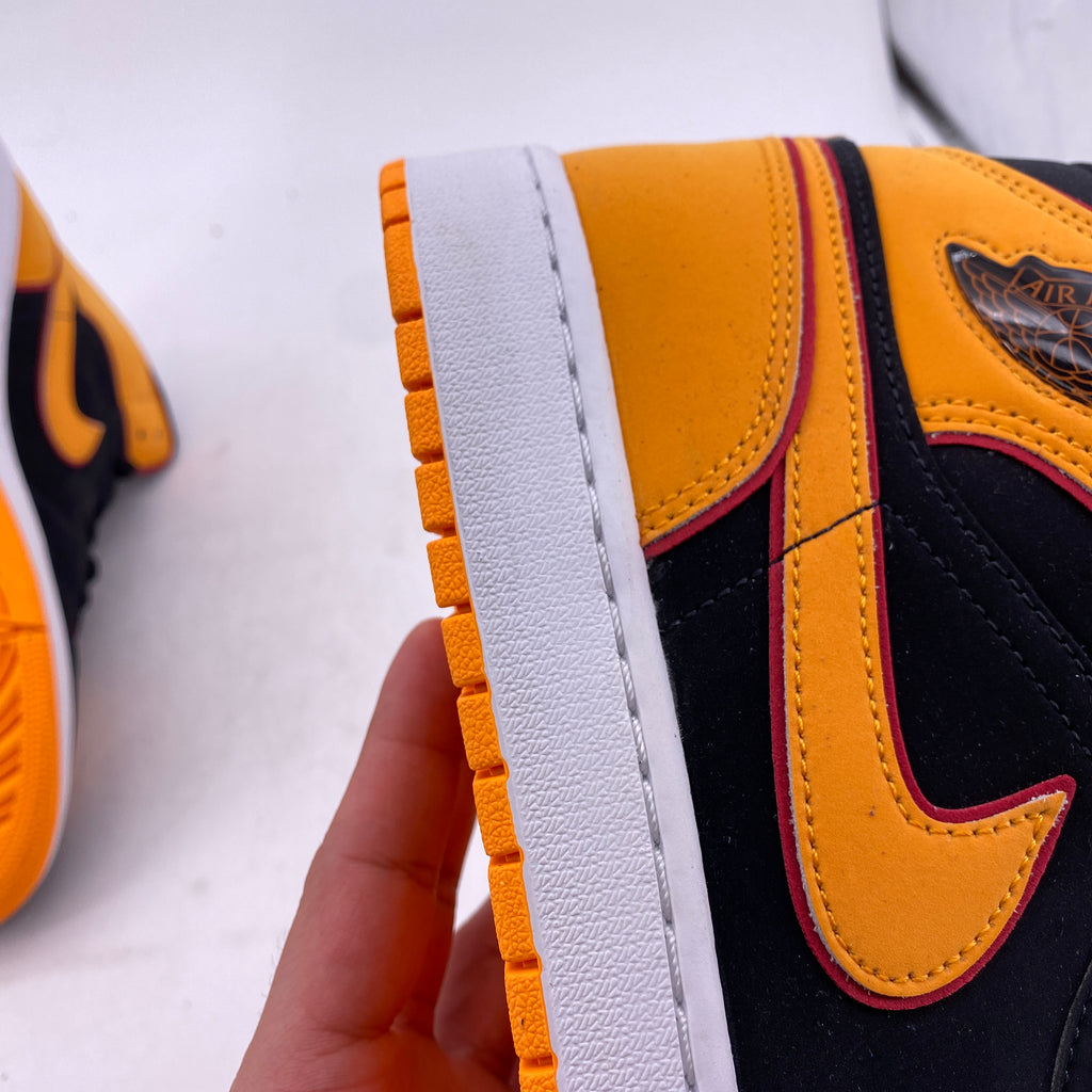 Air Jordan 1 Retro Mid "Black Orange' 2023 New Size 12
