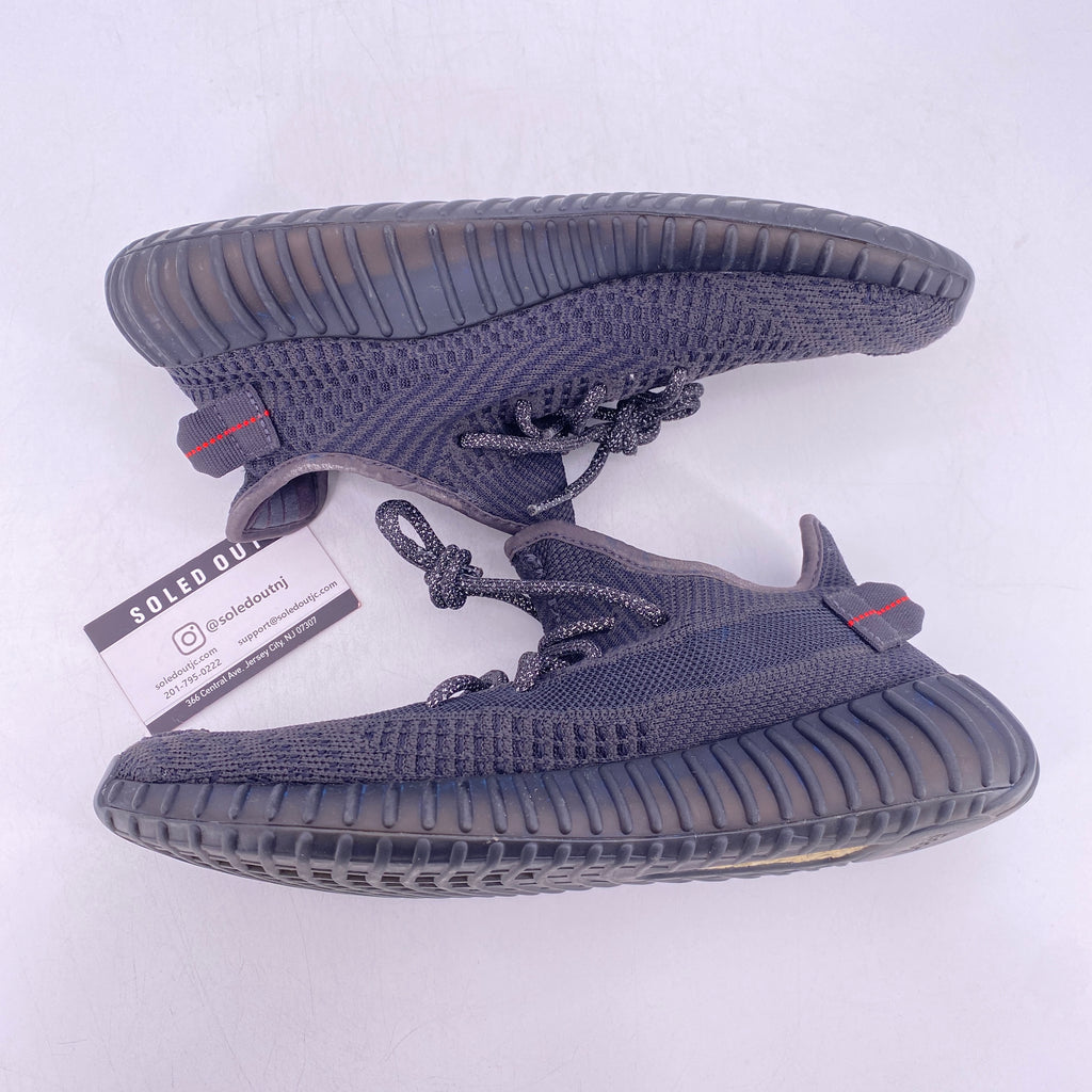 Yeezy 350 v2 "Black Non-Reflective" 2019 Used Size 9