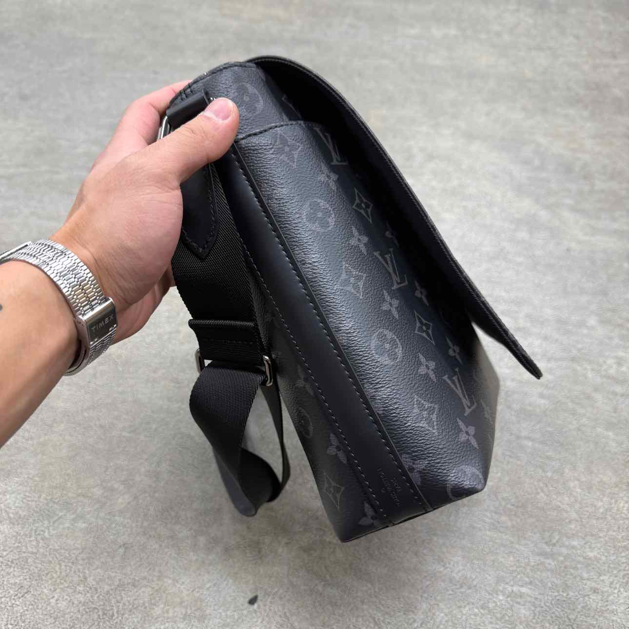 Louis Vuitton Messenger Bag &quot;MONOGRAM&quot; Used Black