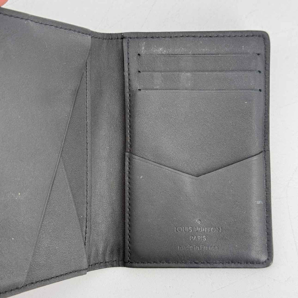 Louis Vuitton Card Holder Used Black Size OS
