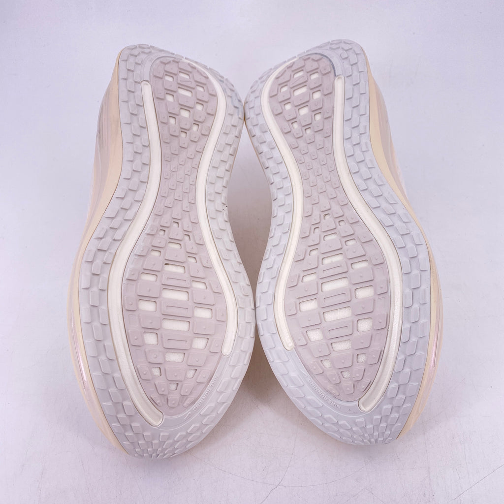 Nike (W) Vomero Plus ESS "Summit White Phantom Chalk" 2026 New Size 9.5W