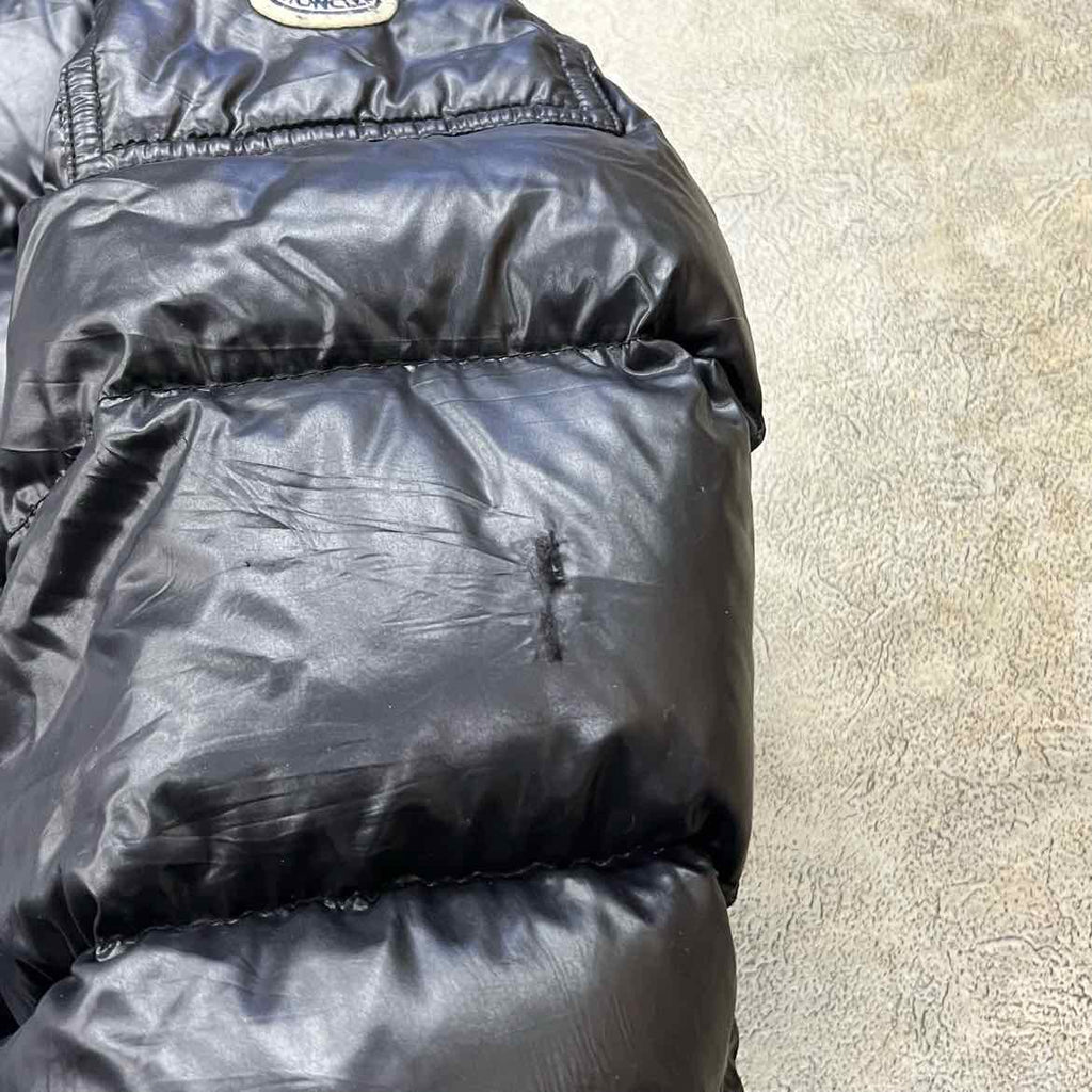 Moncler Jacket "MAYA GIUBBOTTO" Black Used Size 7