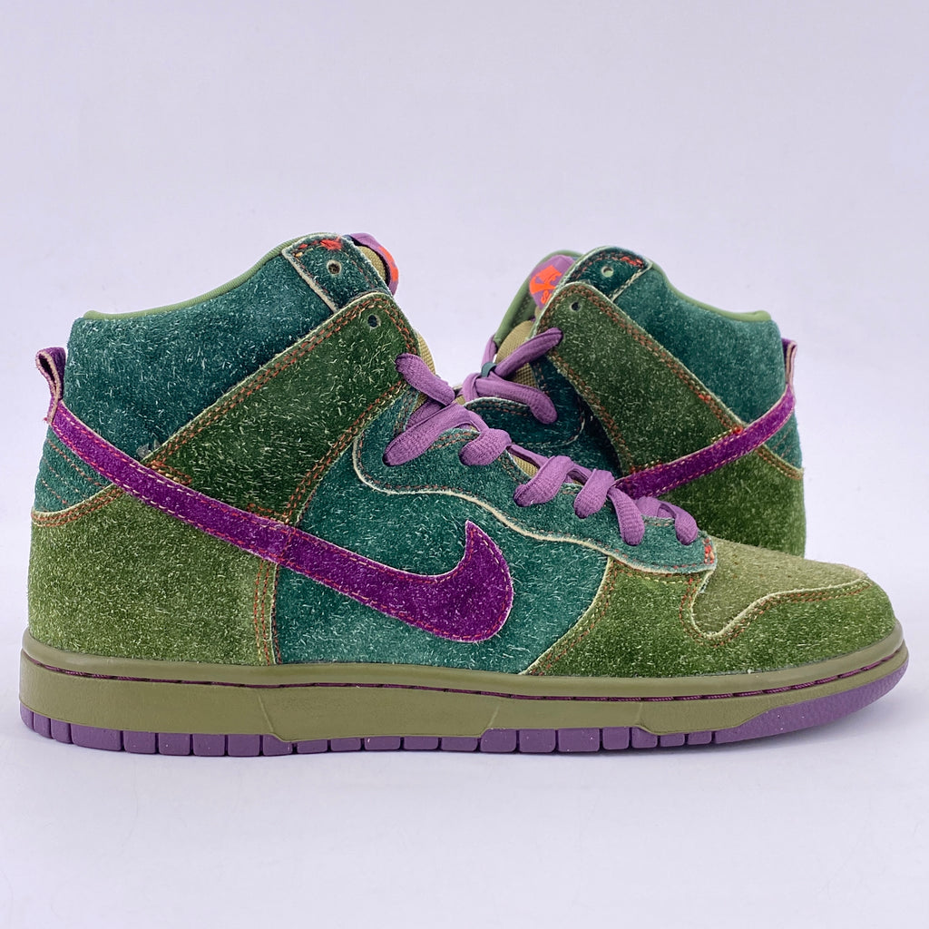 Nike SB Dunk High "Skunk 420" 2010 New Size 10