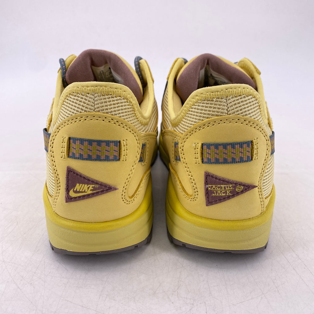 Nike Air Max 1 "Saturn Gold" 2022 Used Size 9.5