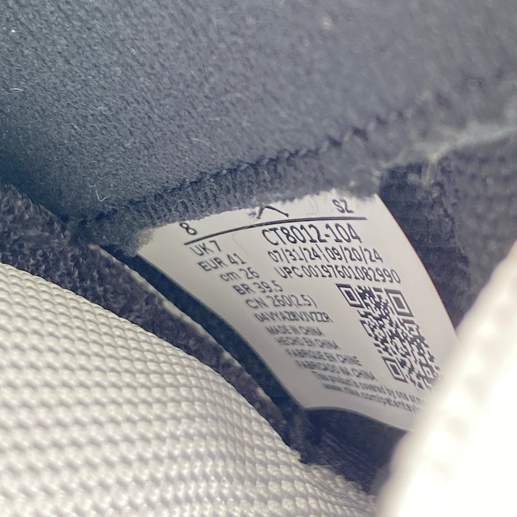 Air Jordan 11 Retro "Legend Blue" 2024 Used Size 8
