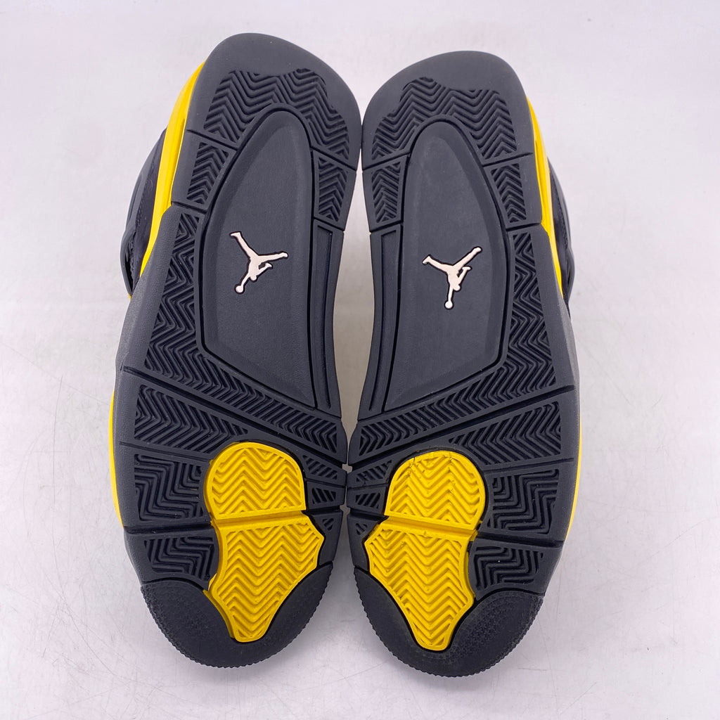 Air Jordan 4 Retro "Thunder" 2023 Used Size 10