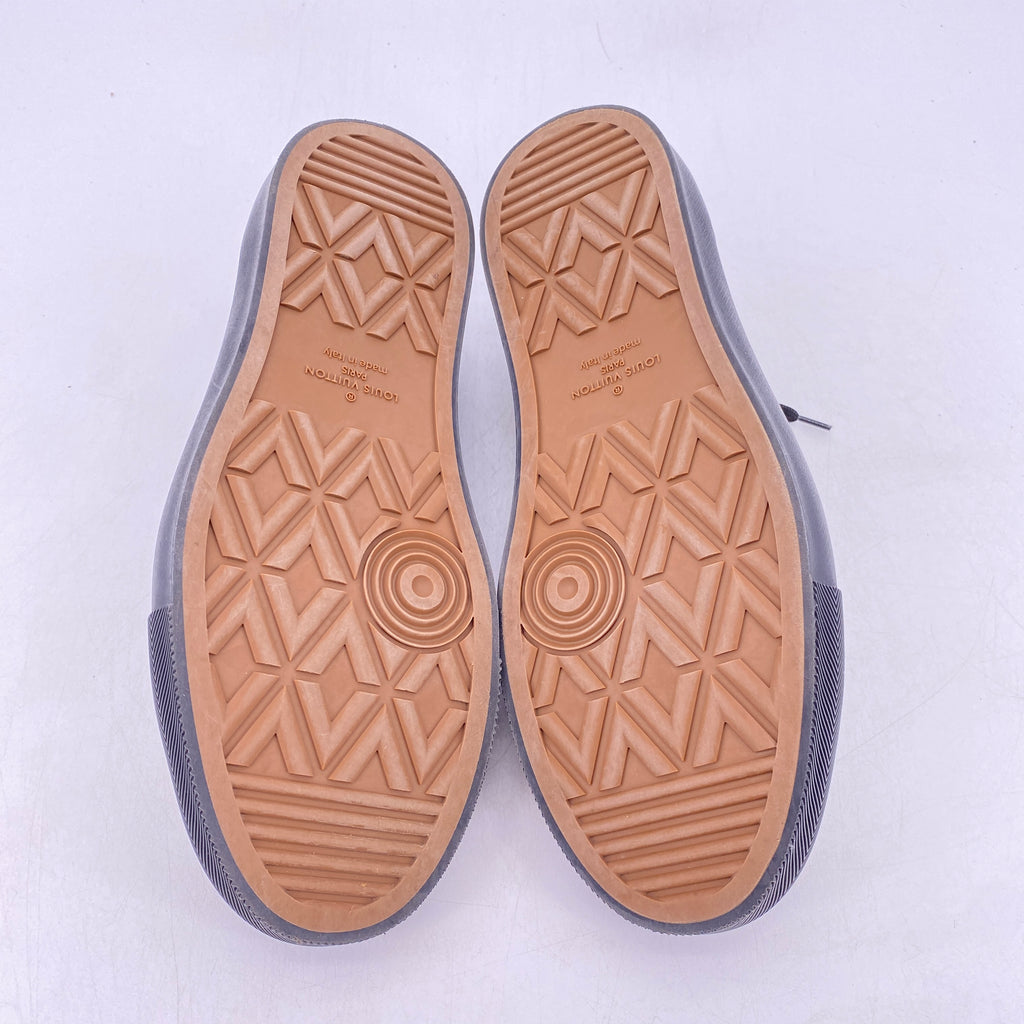 Louis Vuitton Low Top "Damier"  Used Size 6LV