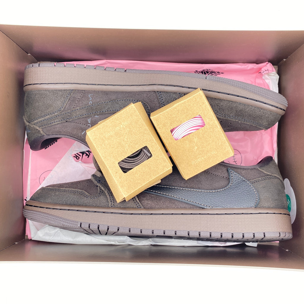 Air Jordan 1 Low OG SP "Velvet Brown" 2024 Used Size 10.5