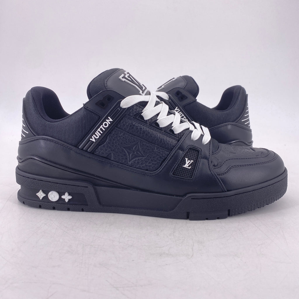 Louis Vuitton Trainer "Embossed Monogram" 2023 New Size 9LV