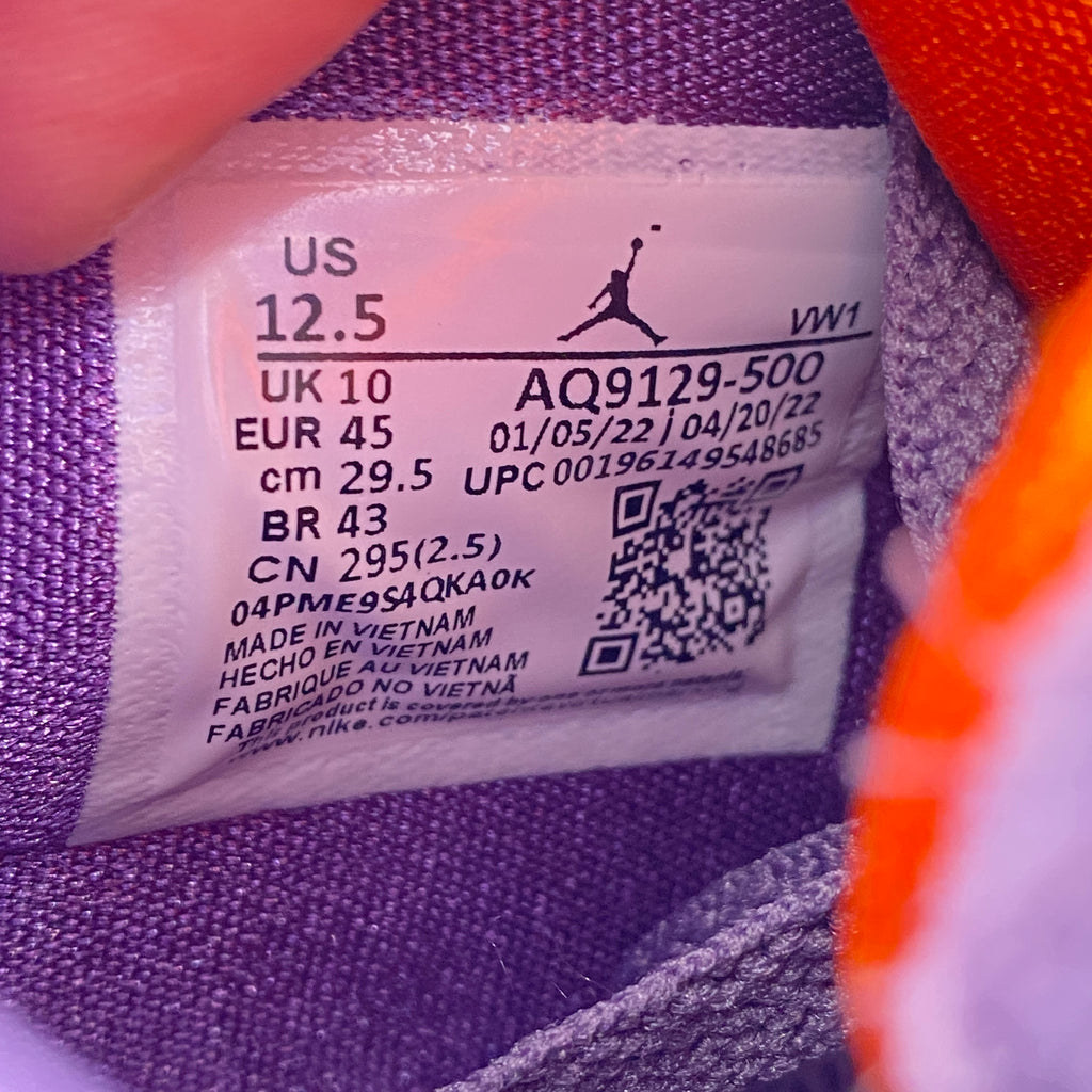 Air Jordan (W) 4 Retro "Canyon Purple" 2022 Used Size 12.5W
