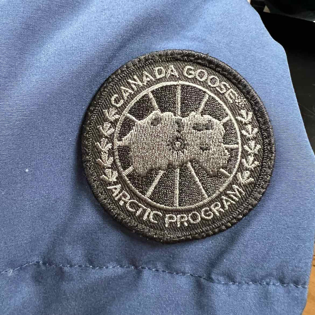 Canada Goose Jacket "MACMILLAN" Navy Used Size S