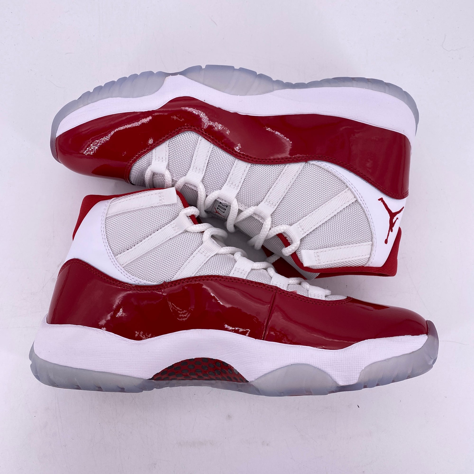 nike lebron 13 low multicolor background