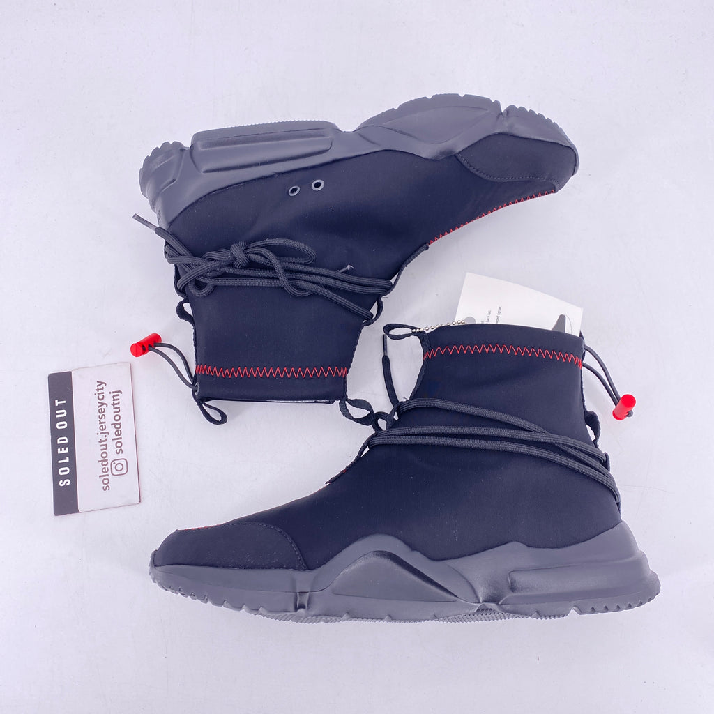 John Geiger 002 "Black"  New Size 6