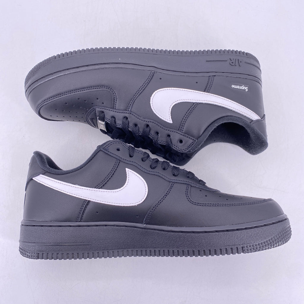Nike Air Force 1 Low "Supreme Black White" 2025 Used Size 10.5