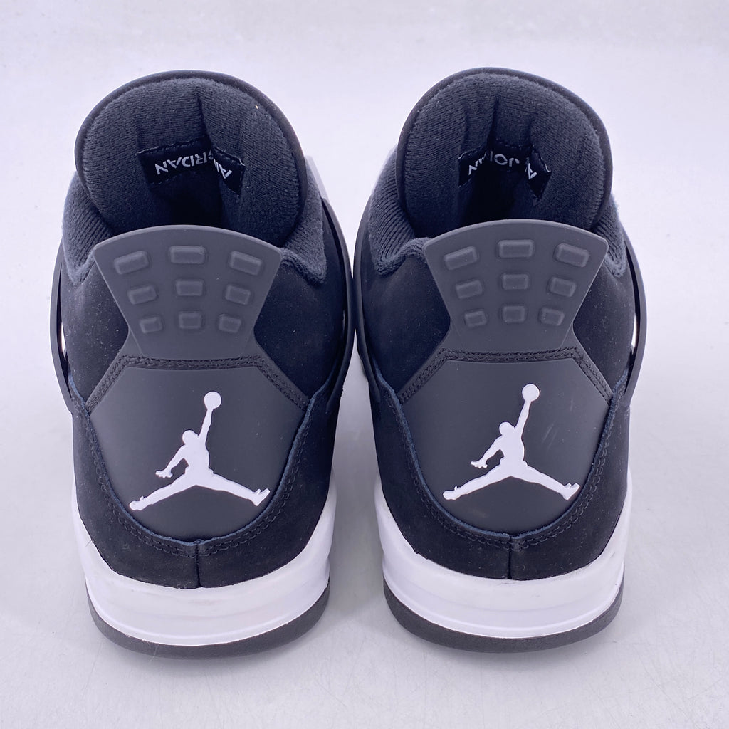 Air Jordan 4 Retro "White Thunder" 2024 Used Size 9.5