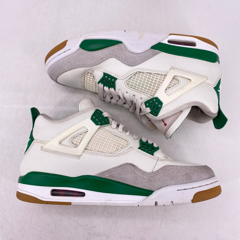 Air Jordan 4 Retro "Pine Green" 2023 Used Size 8.5