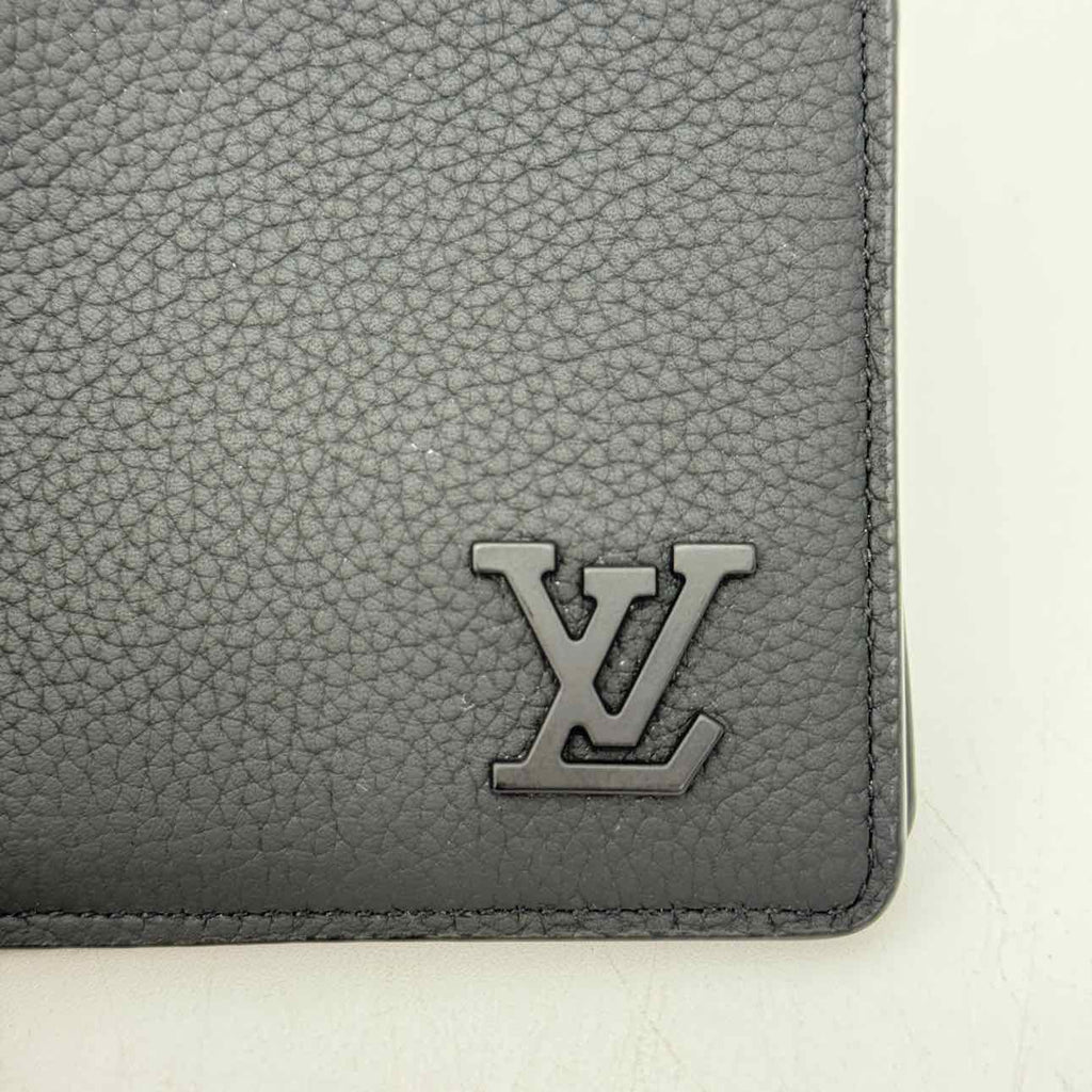 Louis Vuitton Wallet "AEROGRAM" New Black Size OS