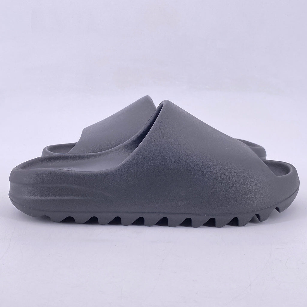 Yeezy Slide "Onyx" 2022 New Size 10