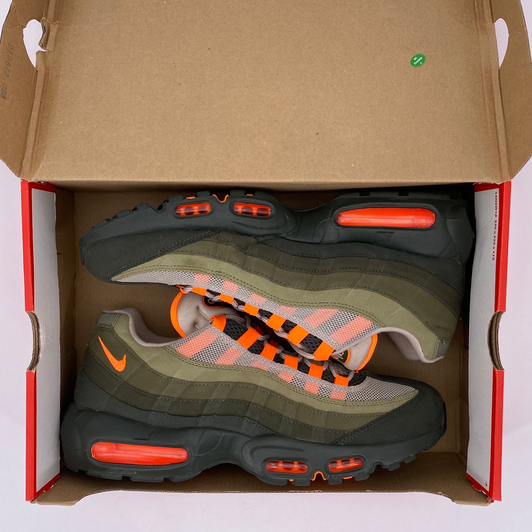 Nike Air Max 95 &quot;Olive Orange&quot; 2018 Used Size 10.5