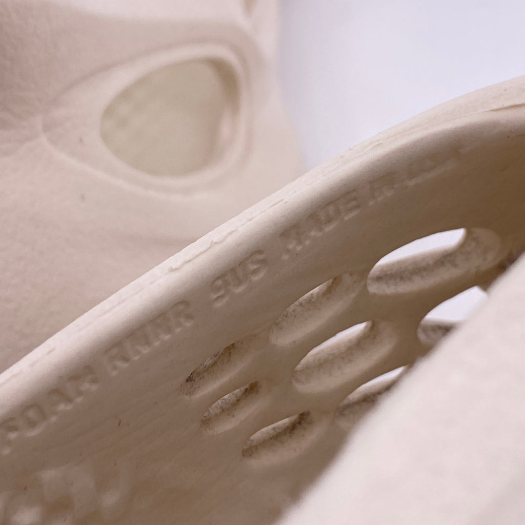 Yeezy Foam RNNR "Sand" 2021 Used Size 9