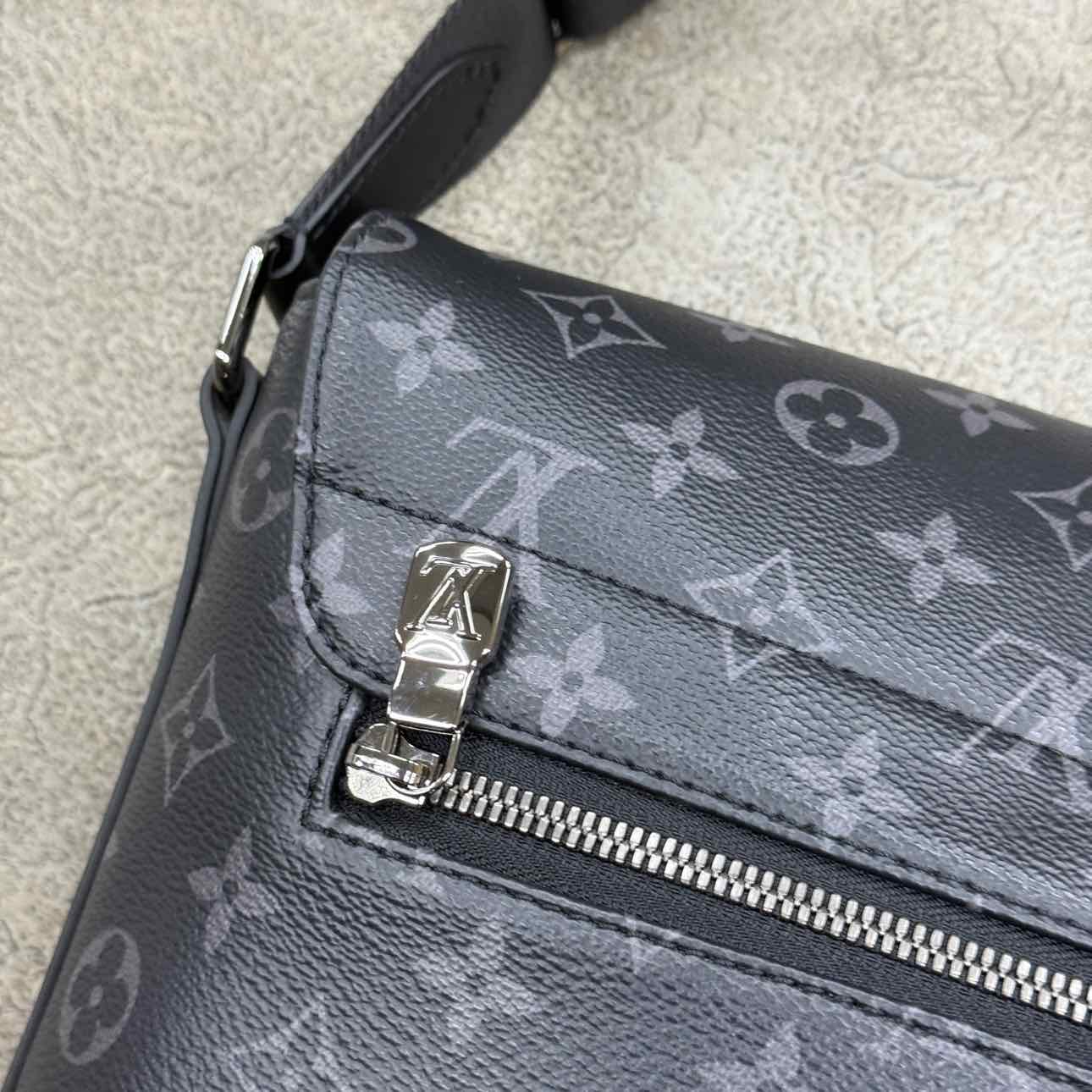 Louis Vuitton Messenger Bag &quot;MONOGRAM&quot; Used Black