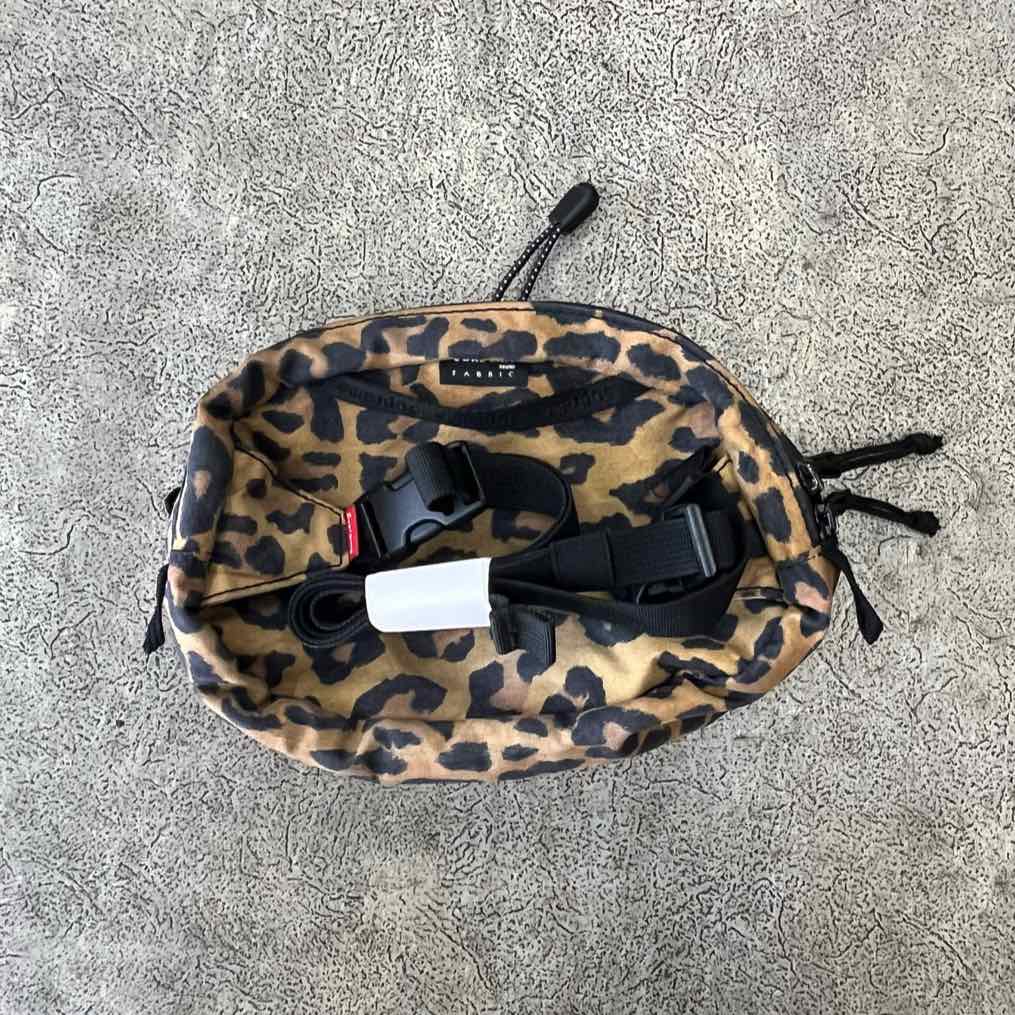 Supreme Waist Bag "LEOPARD" Used Size OS