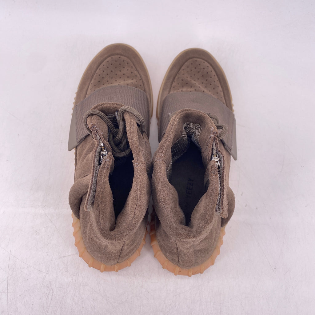 Yeezy 750 "Chocolate" 2016 Used Size 11