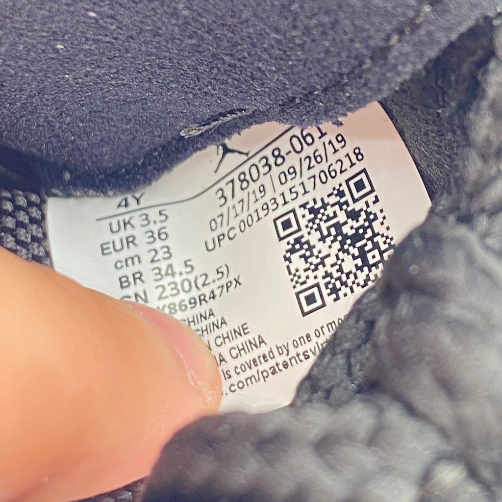 Air Jordan (GS) 11 Retro "Playoffs Bred" 2019 New Size 4Y