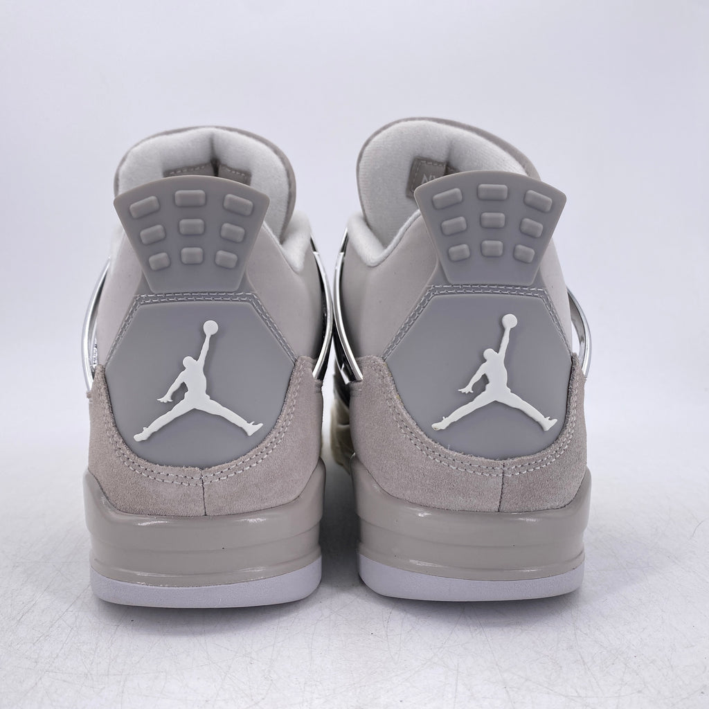 Air Jordan (W) 4 Retro "Frozen Moments" 2023 Used Size 11W