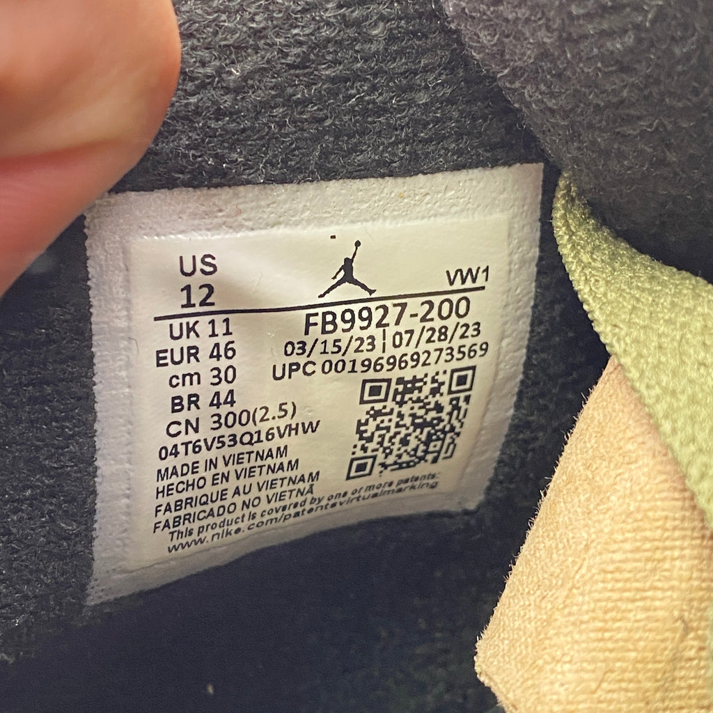 Air Jordan 4 Retro SE Craft "Medium Olive" 2023 Used Size 12