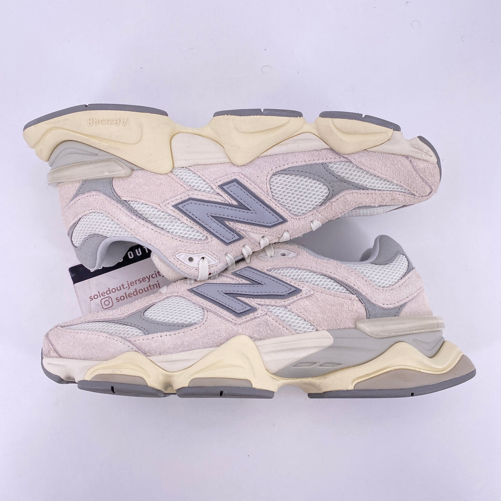 New Balance 9060 "Moonbeam" 2023 Used Size 10