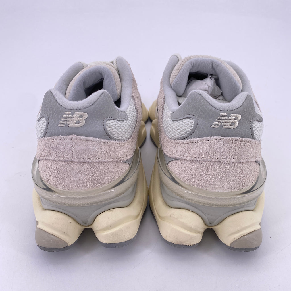 New Balance 9060 "Moonbeam" 2023 Used Size 10