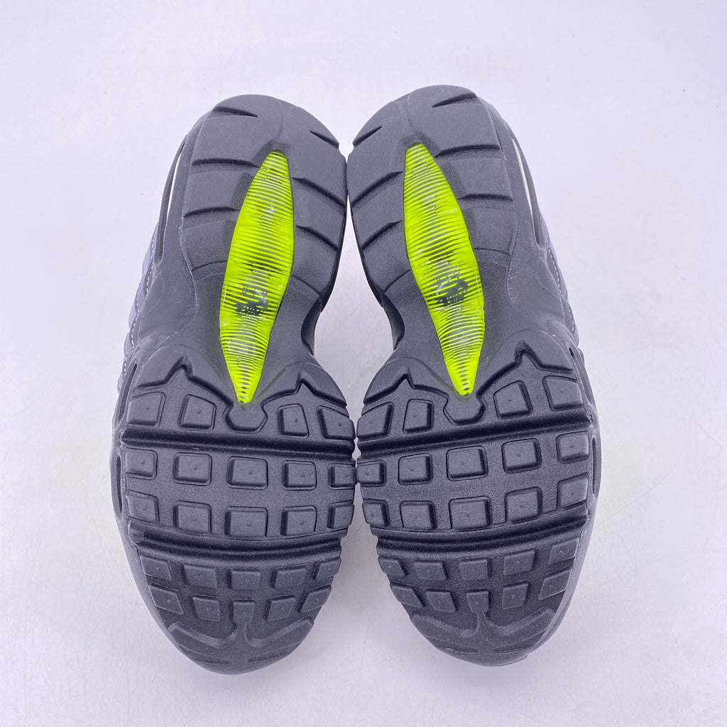 Nike (GS) Air Max 95 "Neon" 2020 New Size 4Y