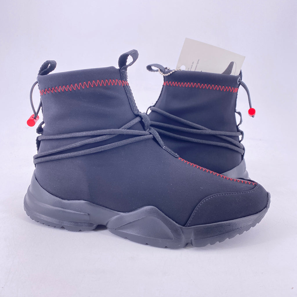John Geiger 002 "Black"  New Size 6