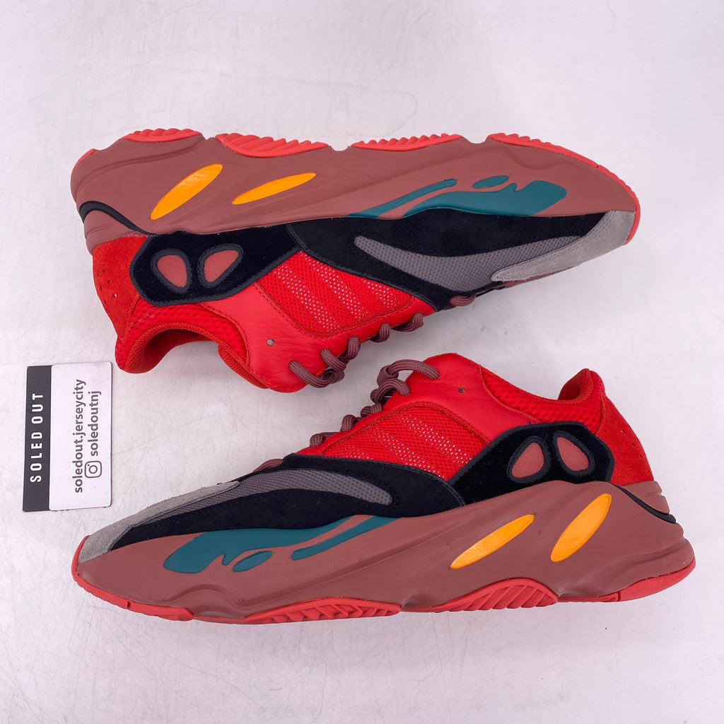 Yeezy 700 "Hi-Res Red" 2022 Used Size 12