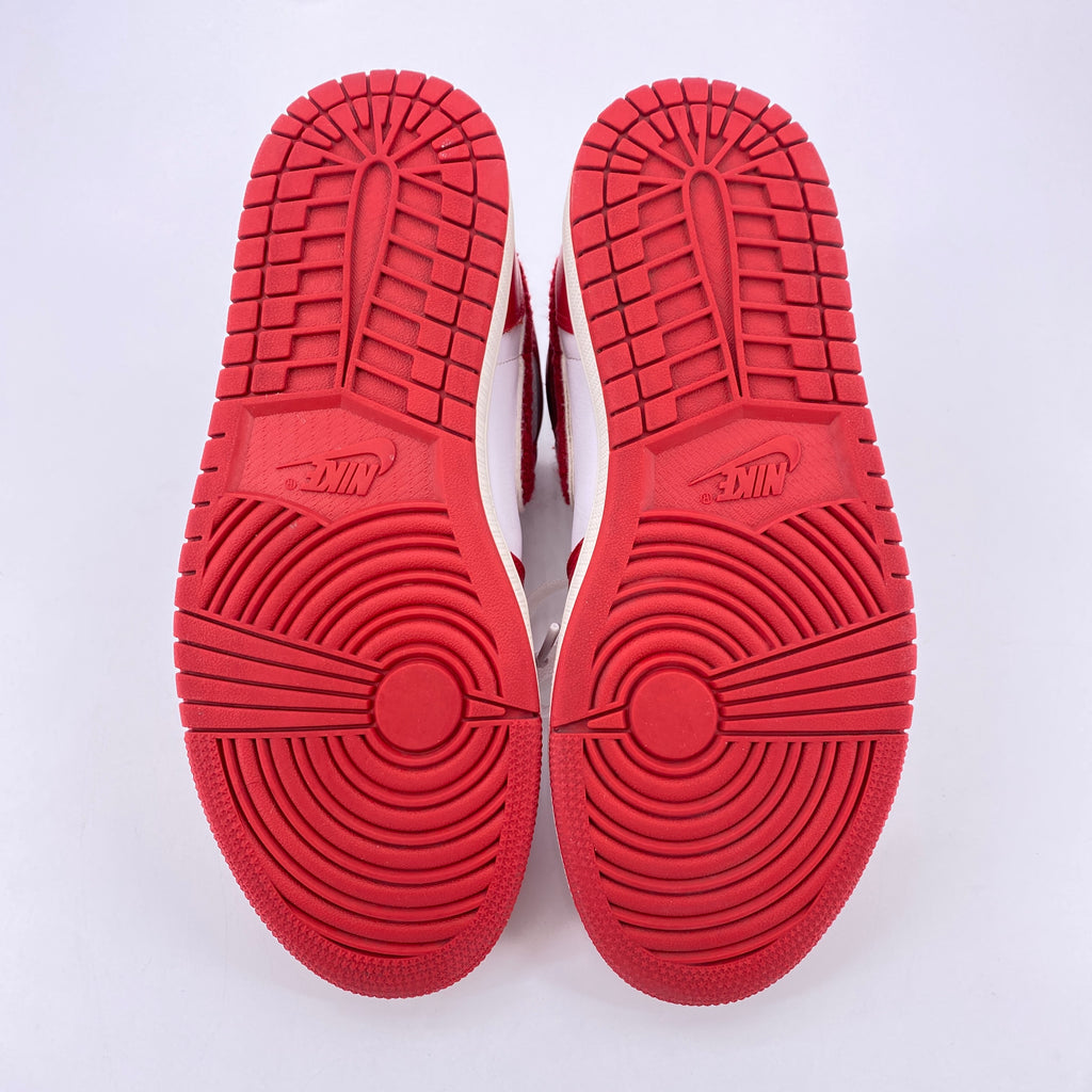 Air Jordan (W) 1 Retro High OG "Varsity Red" 2022 Used Size 8W