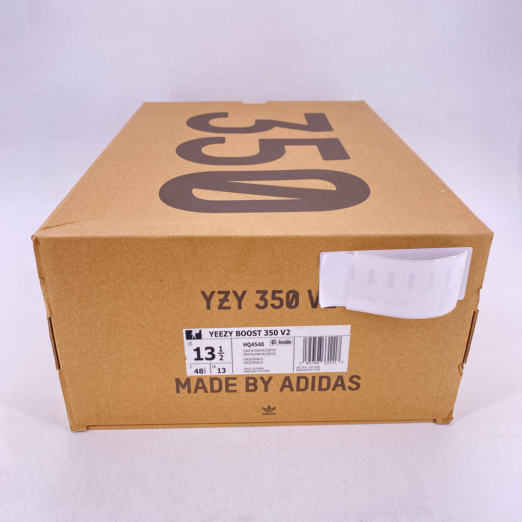Yeezy 350 v2 "Onyx" 2022 Used Size 13.5