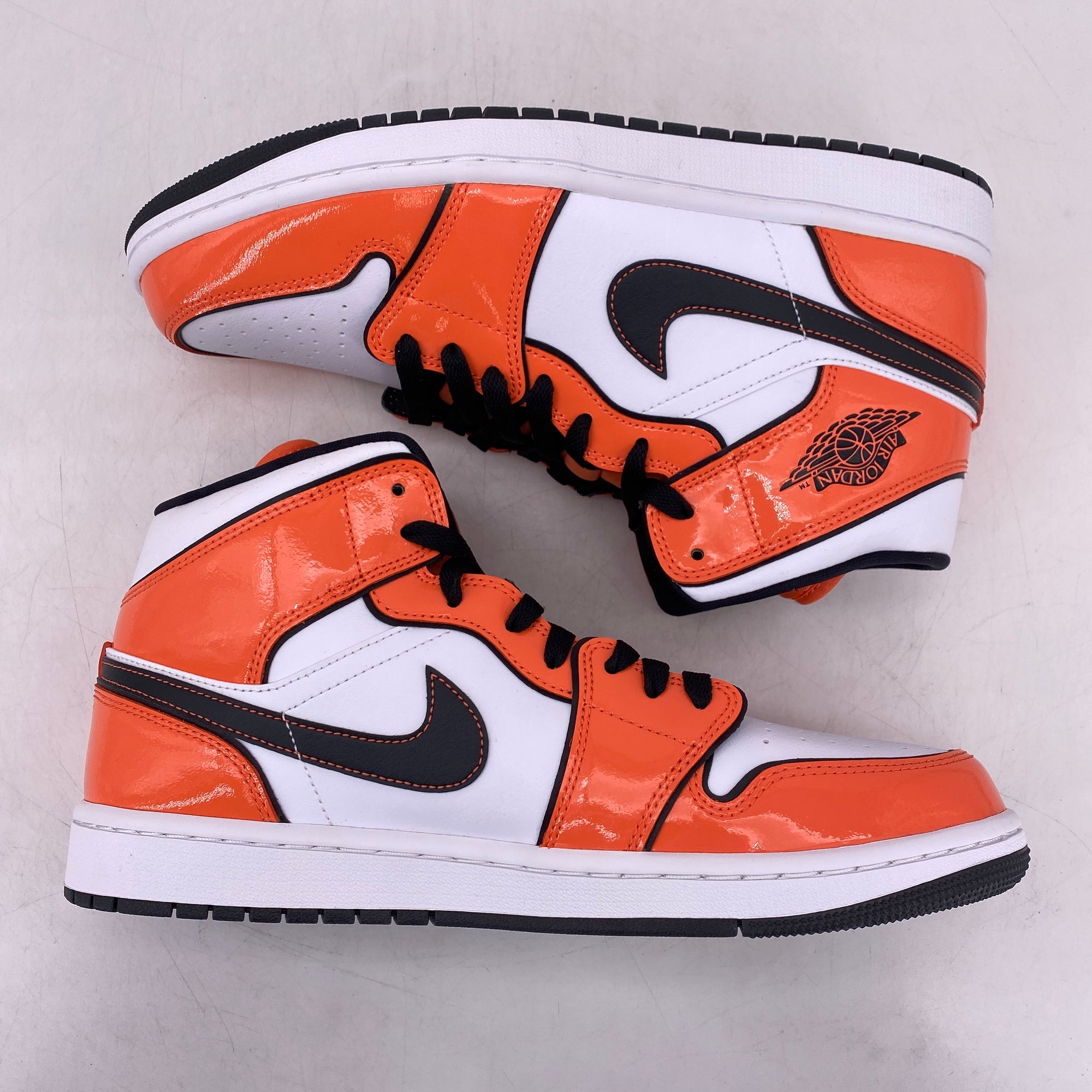 Air Jordan 1 Mid &quot;Turf Orange&quot; 2021 New Size 10