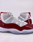 Air Jordan 11 Retro "Cherry" 2022 Used Size 9.5