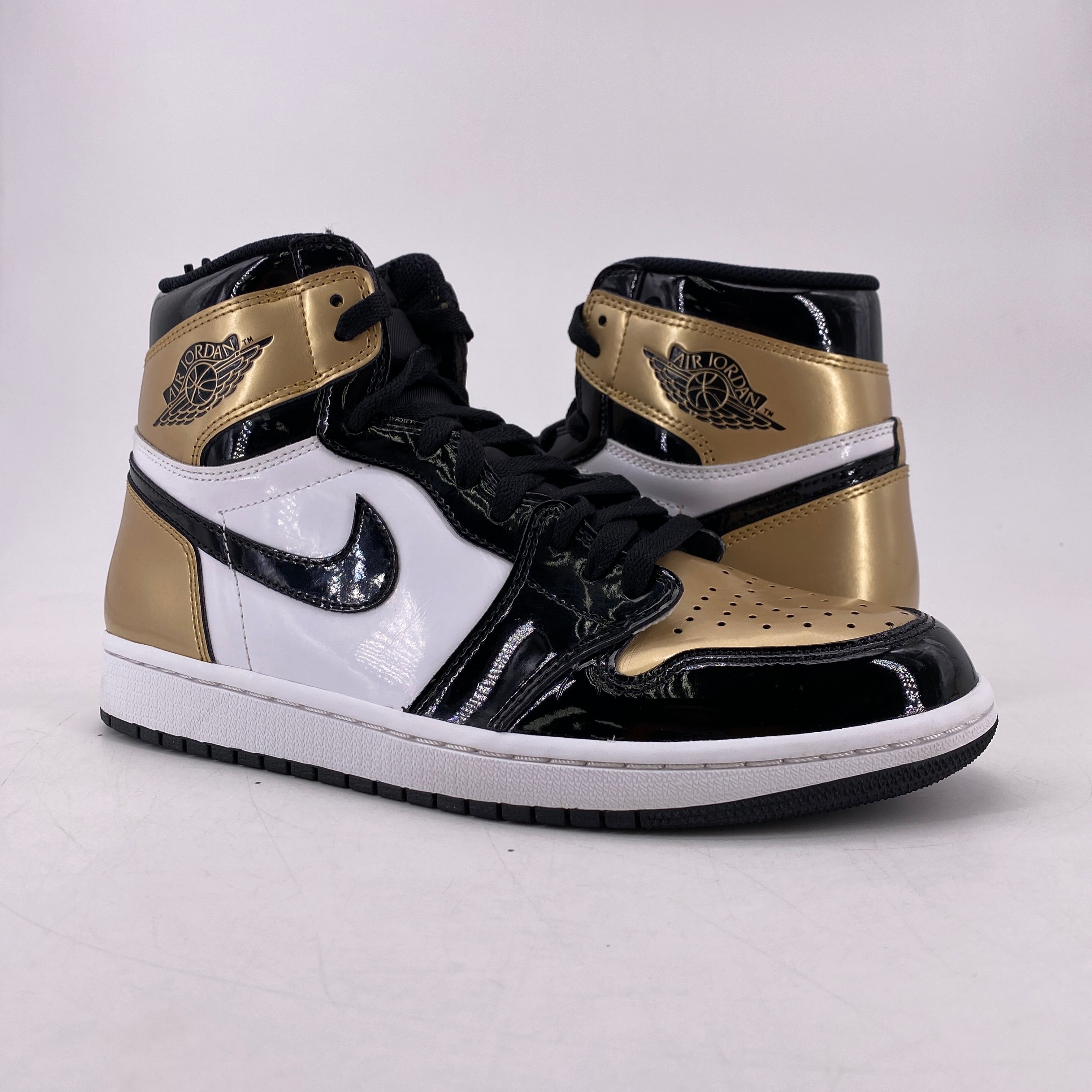 Air Jordan 1 Retro High OG Gold Toe 2018 Size 9 SOLED OUT JERSEY CITY